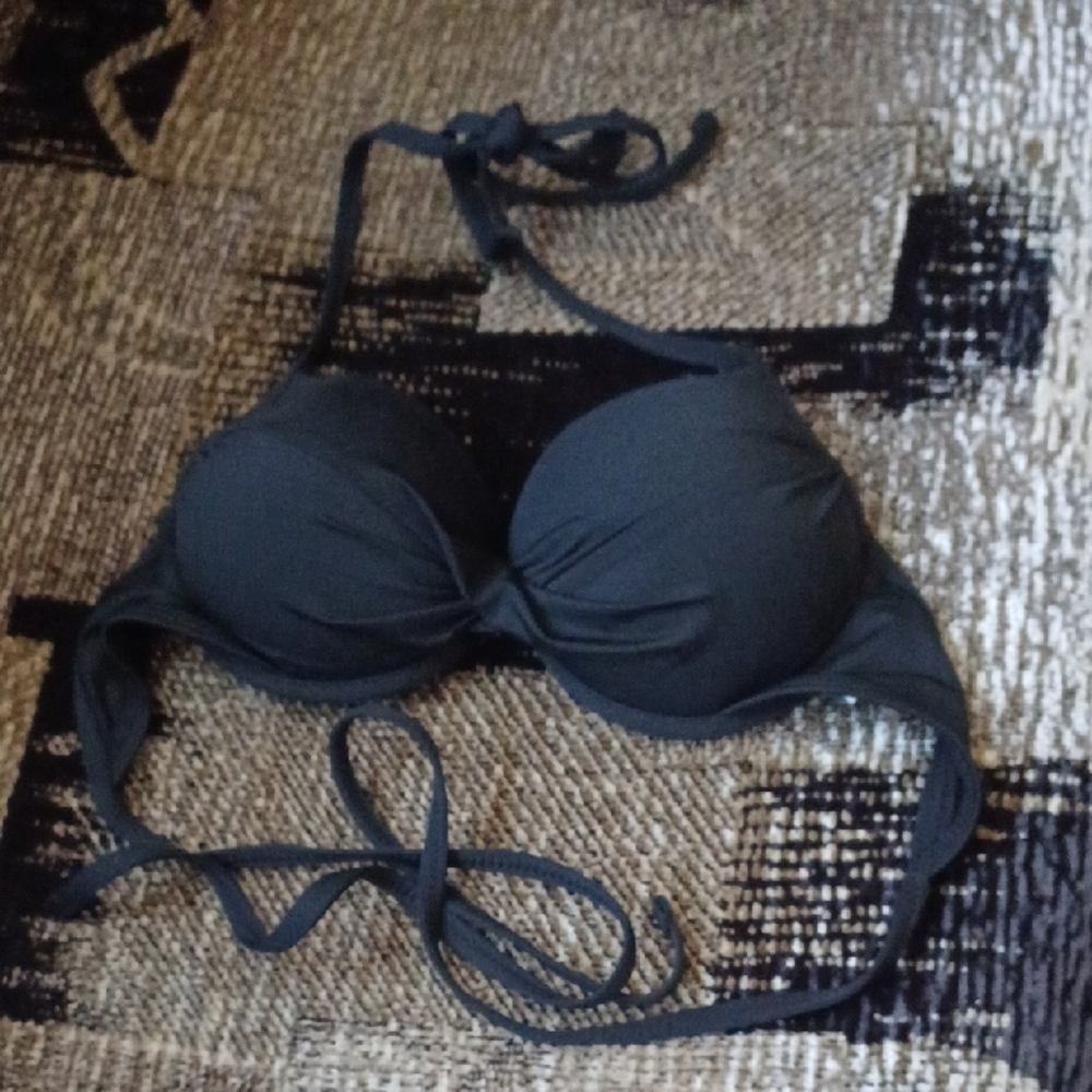 4/$40 Classic Black Push-Up Swim Top - Size XS